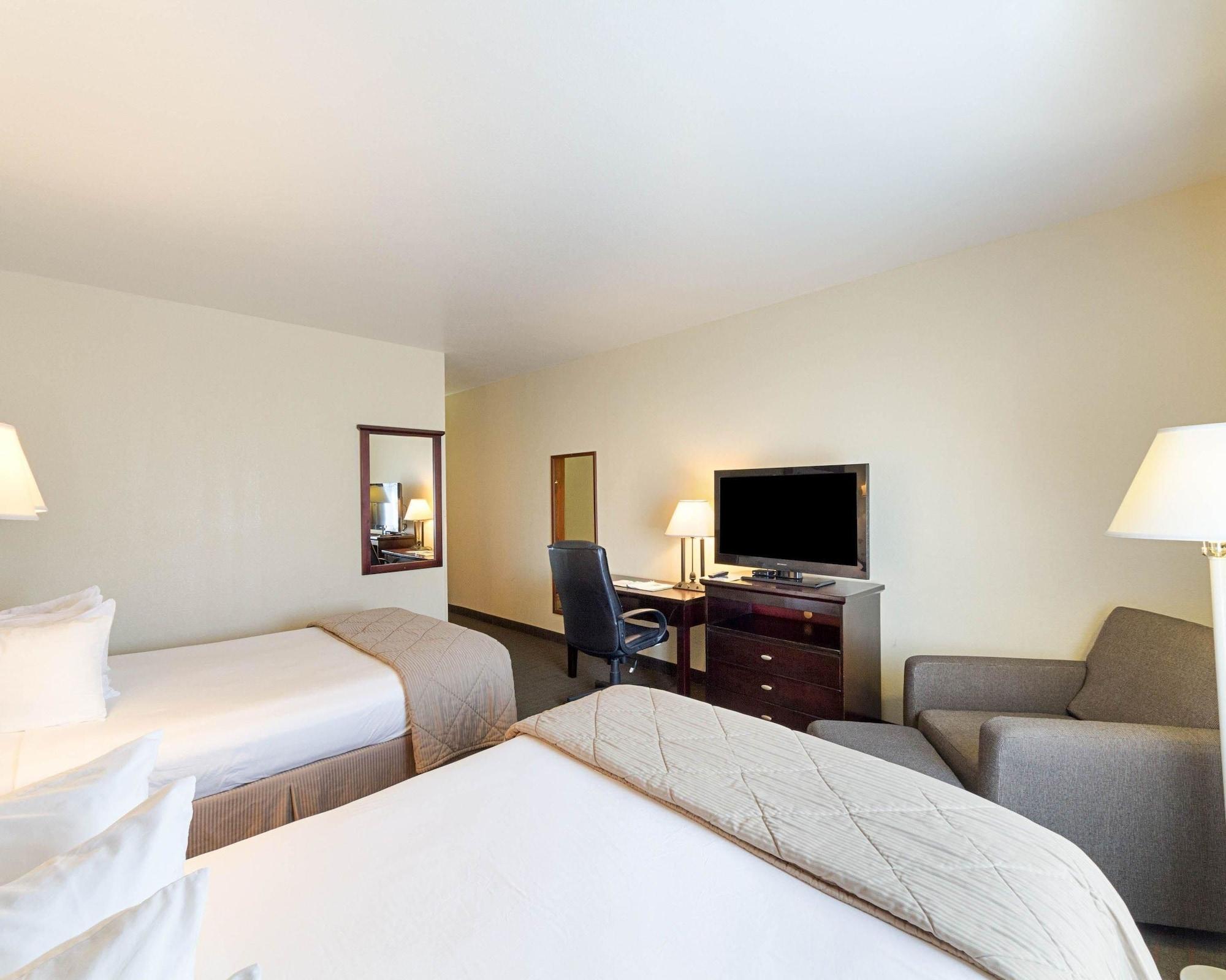 Comfort Inn & Suites Kerrville Exterior photo